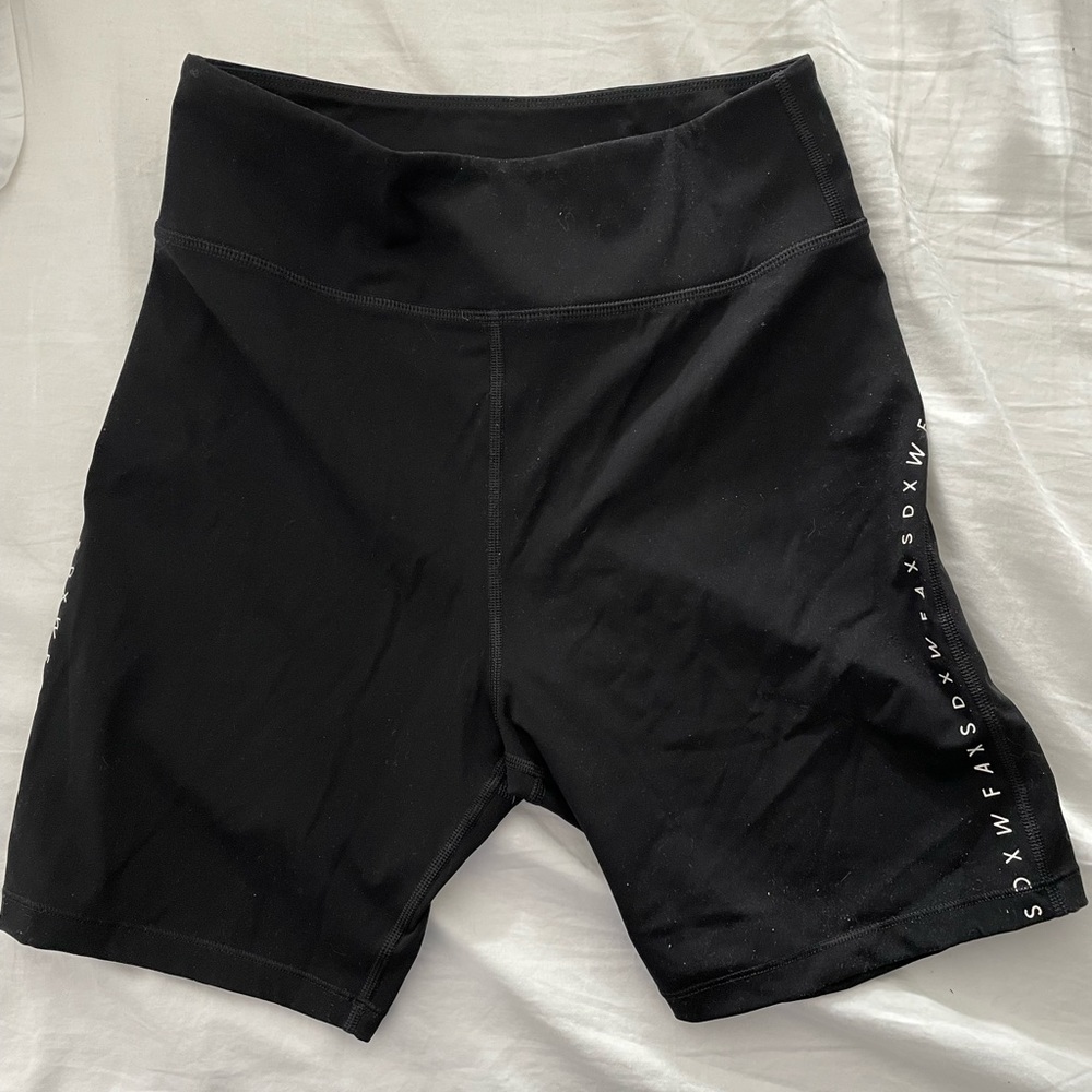 Sarah‘s Day x whitefox black biker shorts size medium